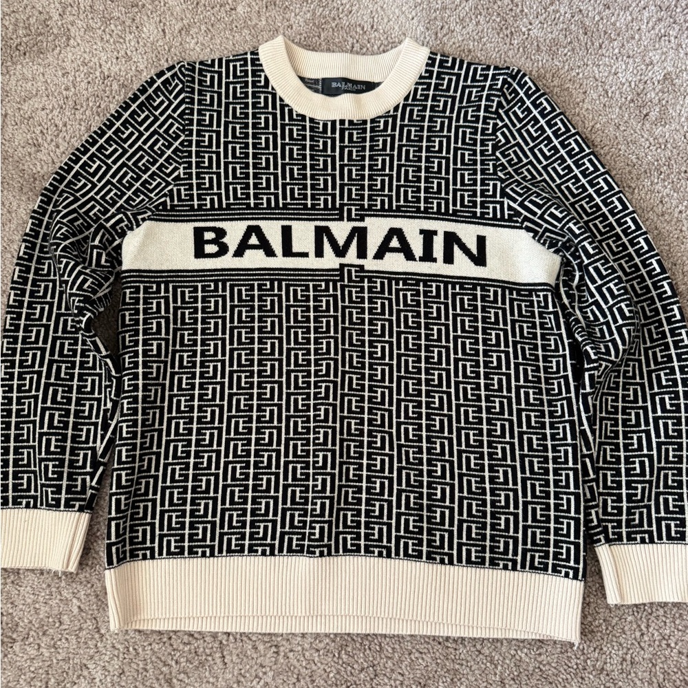 Balmain Monochrome Logo Crewneck Sweater